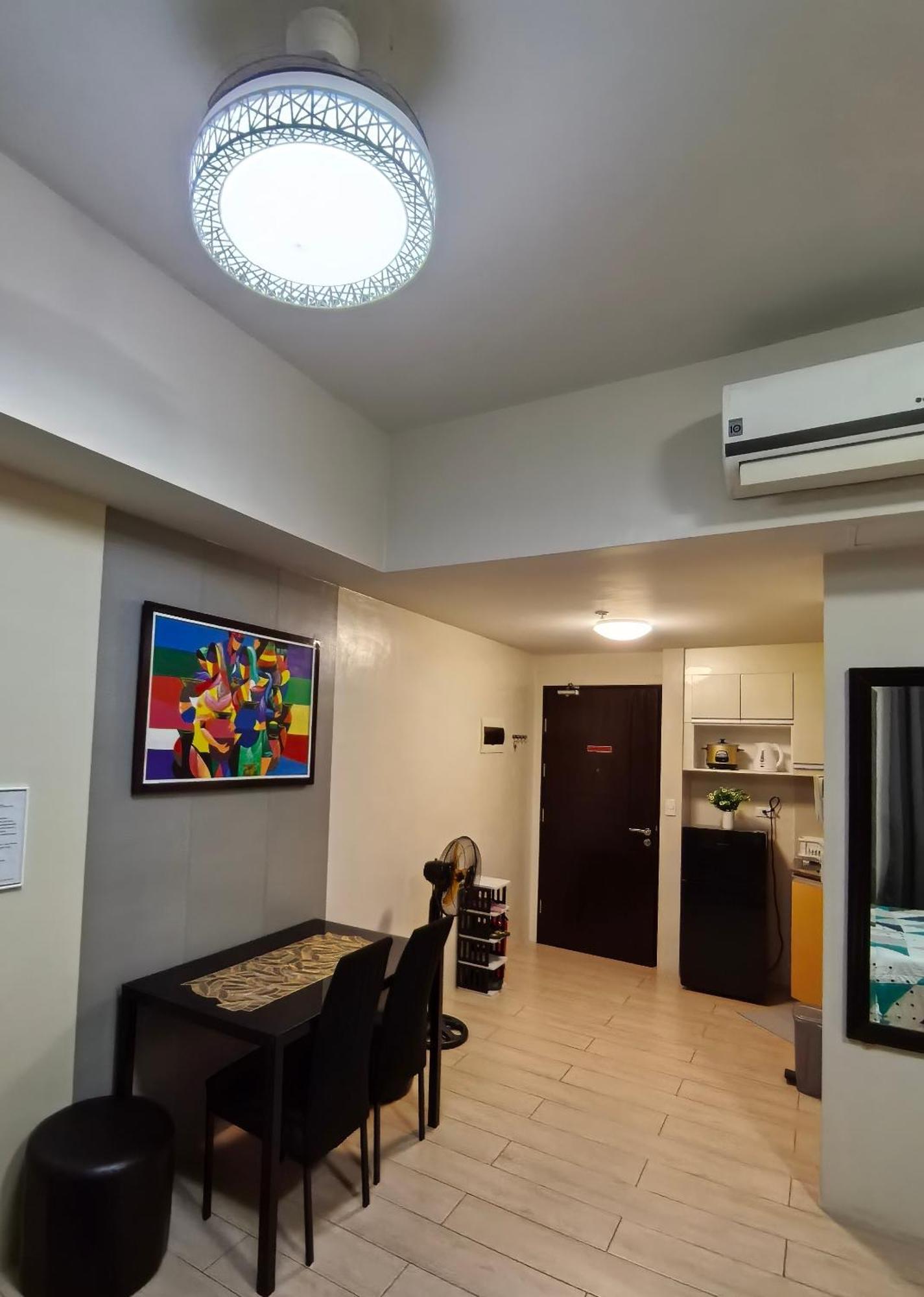 Comfy Condotel Across Naia Terminal 3 Apartment Manila